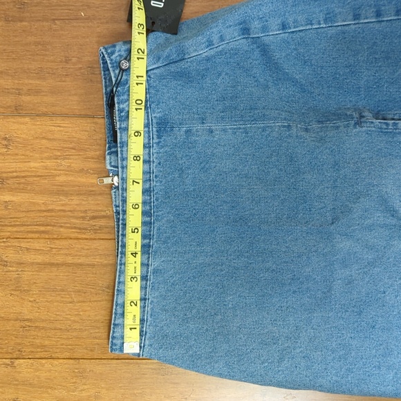 Missguided Single Split Denim Mini Skirt - Picture 5 of 12